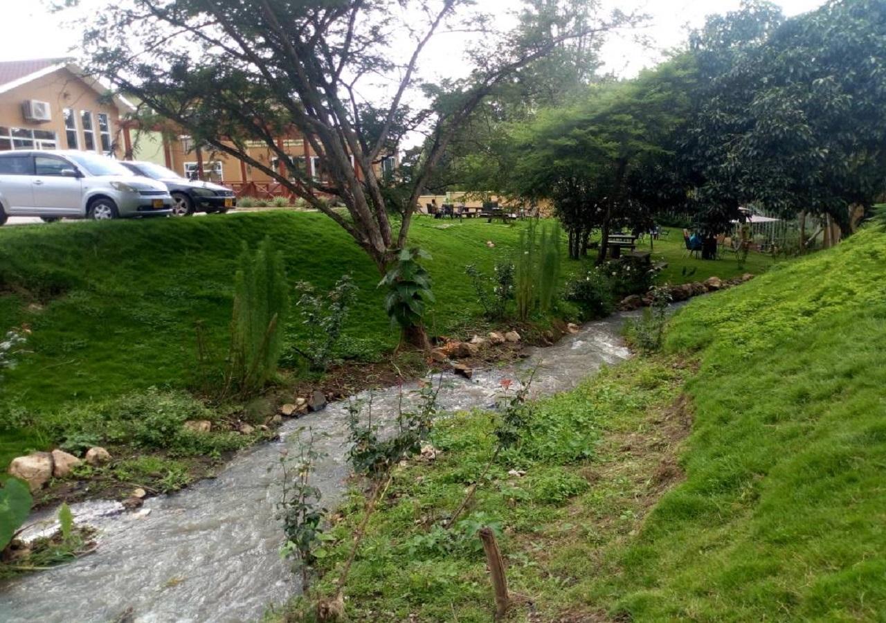 Hotel Desderia Mbeya Exterior foto